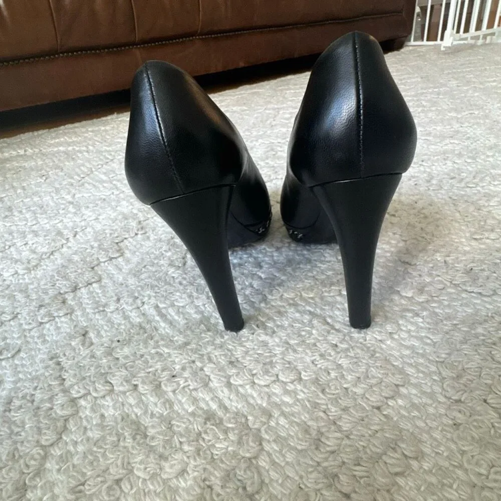 Chanel Lambskin CC Cap Toe Platform Chain Pumps size 36.5 Black